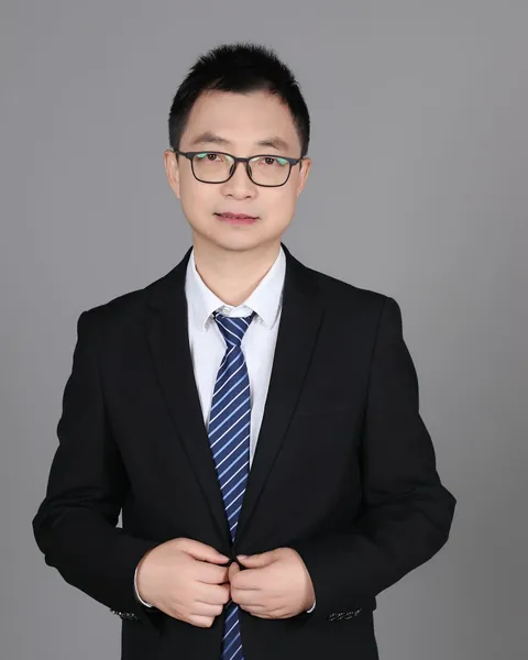 朱健肖像